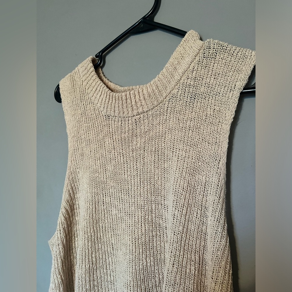 Cute, Cream Boutique Knit Top!